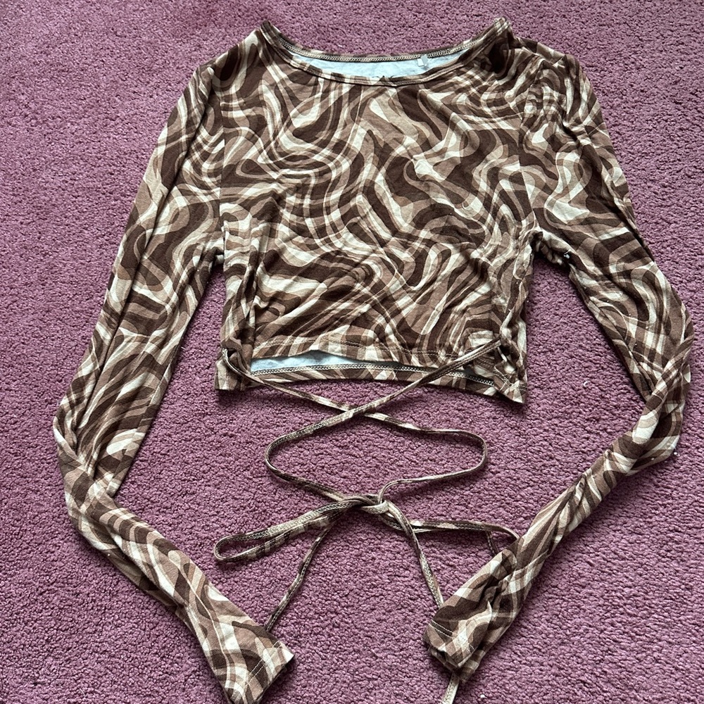 Pacsun long sleeve cropped shirt.